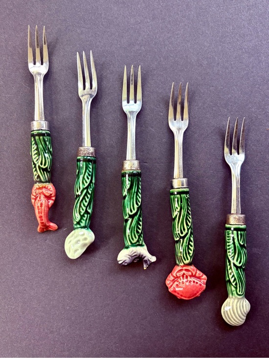 Other - Mid-Century Ceramic Handle Seafood/Cocktail Fork Set Green and Red - Unbranded